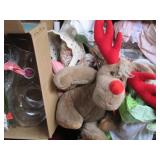 Lot of misc glassware, nik naks and...