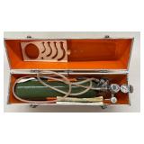 $$$$ Highly Collectible & Sought After!! Vintage Flynn Series III O-Two Systems EMS Resuscitation Unit With D Cylinder, O2 Regulator & More - In Great Vintage Condition!