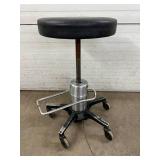 MSRP $2,500 – Reliance 540 Height Adjustable Dental Assistant Stool – Hydraulic Lift for Easy Adjustment – Renowned for Comfort & Efficiency - Good Functioning Condition!