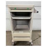 Medical Supply Storage Trolley Crash Cart – Reliable, sturdy design – Multiple compartments for organized storage – Easy to maneuver –Great Condition!