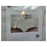Bella Russo Ivory 3-Pc Coverlet Set