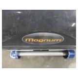 MAGNUM ROBOTIC POOL VACUUM