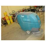 TENNANT T300 AUTO SCRUBBER FOR PARTS OR EASY REPAIR