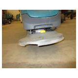 TENNANT T300 AUTO SCRUBBER FOR PARTS OR EASY REPAIR