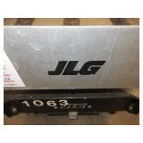 JLG PERSONNEL LIFT