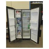 FRIGIDAIRE REFRIGERATOR FREEZER WITH ICE AND WATER