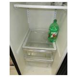 FRIGIDAIRE REFRIGERATOR FREEZER WITH ICE AND WATER