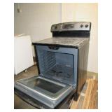 GE ELECTRIC STOVE / OVEN