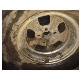 Pair of Keystone Classic Wheels 15x7 Super Jet Sport tires