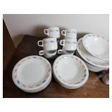 Studio Nova Dinner Service Set