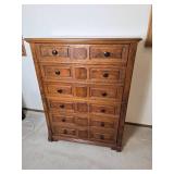 Stunning Vintage Burlwood 6 Drawer Dresser