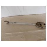 Adjustable Transom support