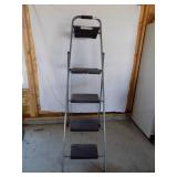 Skinny, Miny Folding Step Ladder