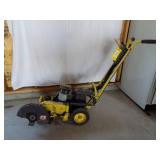 John Deere E35 Edger