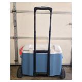 Large Igloo Rolling Cooler with Handle
