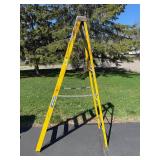 Keller 8-Foot Fiberglass Industrial Step Ladder Type I