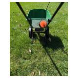 Scotts Basic Lawn Spreader with Adjustable Settings