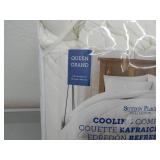 Queen cooling comforter