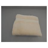 Set of 2 Cream Bath Towels
