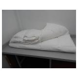 Queen comforter/duvet insert