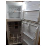Vissani 10.1 cu. ft. Top Freezer Refrigerator in White