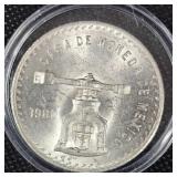 1980 Mexican 1 onza Silver Peso Capulated in AU