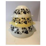 Yellow and White Gooseberry Pyrex