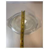 Pyrex Town & Country casserole with lid