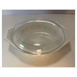 Pyrex Town & Country casserole with lid