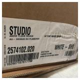 American Standard Studio 60 in. x 32 in. Soaking Bathtub with Right Hand Drain in White