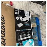 Mauicast 60 in. x 30 in. Rectangular Alcove Soaking Bathtub with Right Drain in White