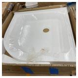 Swiss Madison Voltaire 32" x 32" Acrylic White Center Drain, Neo-angle Shower Base