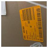 Swiss Madison Voltaire 54 in. x 30 in. Acrylic White Integral Armrest Right-Hand Drain