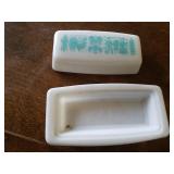 Pyrex Amish Butterprint Butterdish