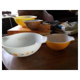 Pyrex Town and Country Bowl Set With Original Box