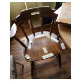 42" Round Table with 2-15" Leafs and 3- Chairs