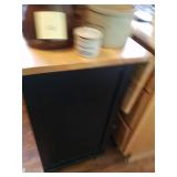 Kitchen Cart on Wheels and Lift up Leaf. 36" x 36" x20"