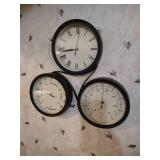 Clock/Barometer/Thermometer