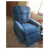 Working Golden Technologies Lift Chair