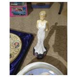 Princess Diana Collectible Lot - Plates, Figurine, Magazines