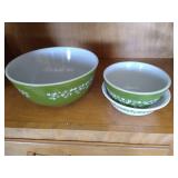 (2) Vintage Pyrex Bowls