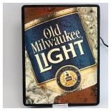 Vintage Old Milwaukee Light Beer Light Up Sign
