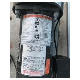 Flotec 15 Gallon Equivalent Pre-Charged Tank with a Flotec 1/2 hp Motor