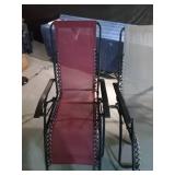 2 Gravity chairs