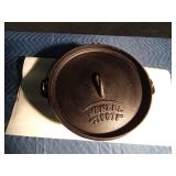 Cast iron dutch oven with lid