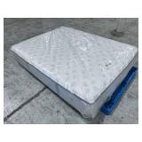 Scott Living "Restonic Series" Limited Edition Hybrid Firm Queen Mattress - MSRP $1599.99 - No Reserve!