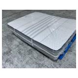 Beautyrest Recharge World Class 11" Plush Queen Mattress