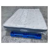 Beautyrest Silver "Vanderbilt Collection" Luxury Firm Queen Mattress