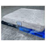 Stearns & Foster "The Plaza Manhattan" Rest Series Luxury Firm King Mattress