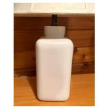 White Vintage Table Lamp